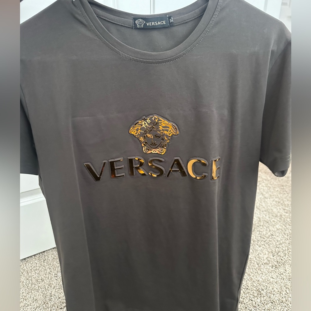 VERSACE T-shirt Greyish Green Little touch of olive green.